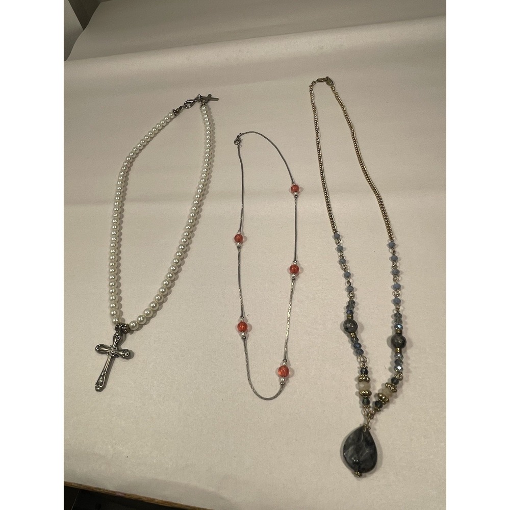 Lot Of 32 Necklaces Vintage To Modern & 26 Pendants - Picture 5 of 16